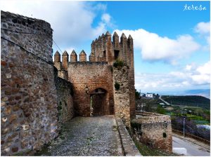 puerta-de-los-santos-sabiote-300x224